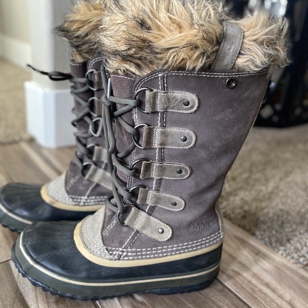 Sorel Joan of Arc Size 6 Snow Boots